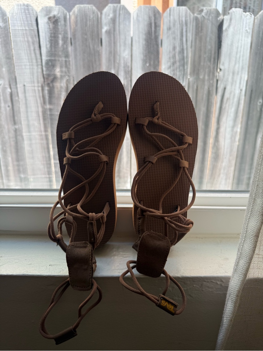 Teva midform platform sandals
